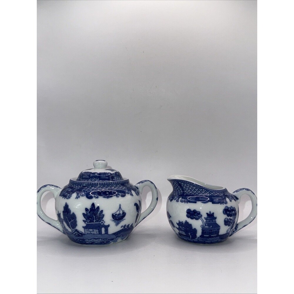 Blue Willow Sugar And Creamer Set - Picture 2 of 12